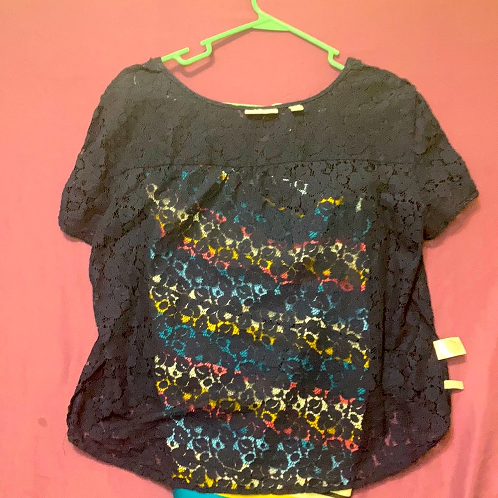 NY & Co Lace v neck blouse